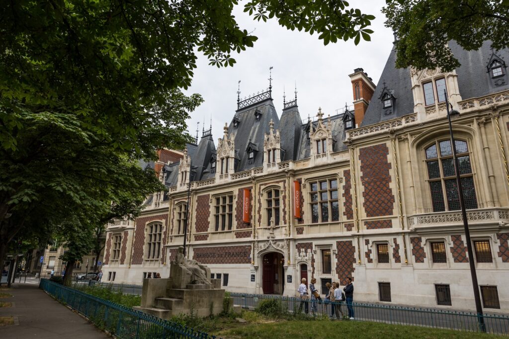 Facade of the Hôtel Gaillard, now the Cité de l'Économie (Citéco)